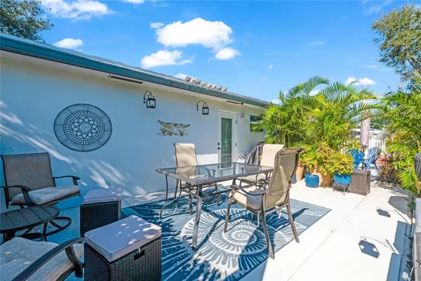 Property Slideshow image 2 of 35 | 1235 club dr d, Delray Beach, FL, 33445