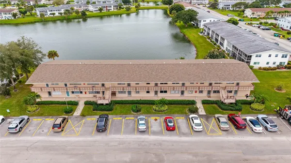 Property Slideshow image 3 of 22 | 174 chatham i i, West Palm Beach, FL, 33417