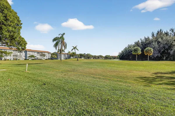 Property Slideshow image 3 of 40 | 12500 sw 6th st, Pembroke Pines, FL, 33027