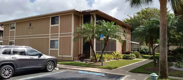 Property Slideshow image 2 of 59 | 7739 ashmont cir 106, Tamarac, FL, 33321