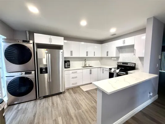 Property Slideshow image 3 of 22 | 20862 vinesta cir # 307, Boca Raton, FL, 33433