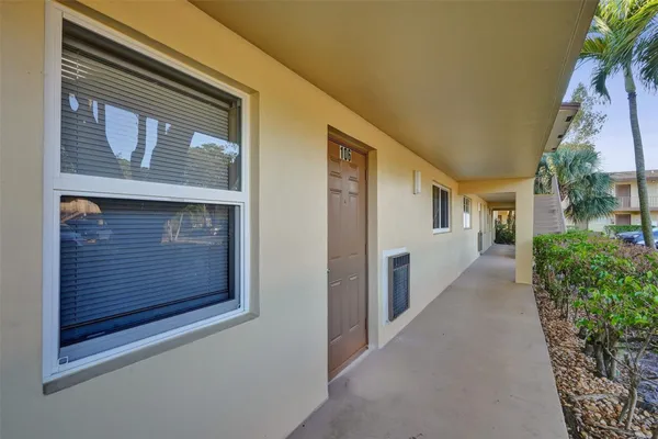 Property Slideshow image 2 of 30 | 251 nw 76th ave 106, Margate, FL, 33063