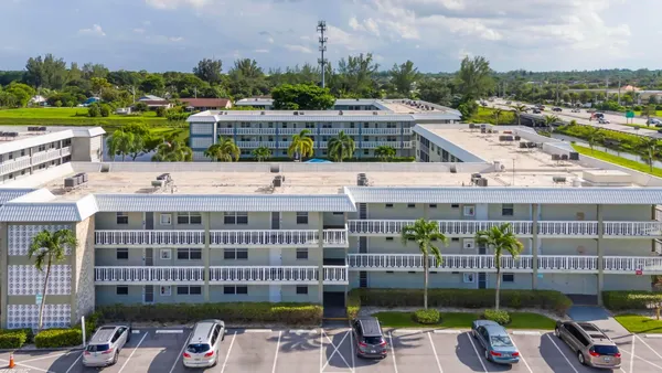 Property Slideshow image 2 of 25 | 9872 marina blvd apt 1417, Boca Raton, FL, 33428