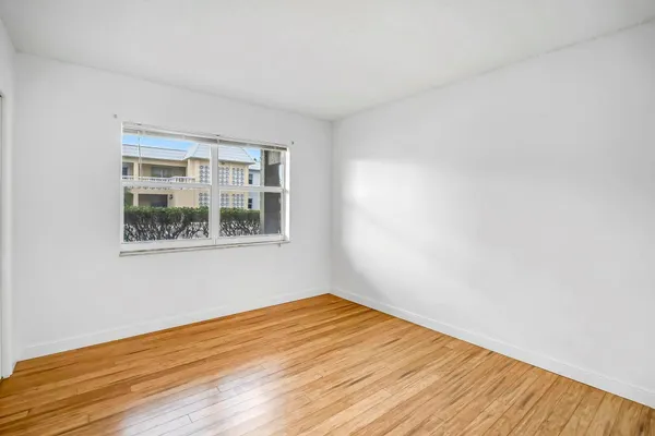 Property Slideshow image 3 of 25 | 9872 marina blvd apt 1417, Boca Raton, FL, 33428