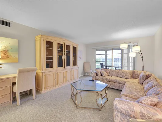 Property Slideshow image 3 of 34 | 3005 portofino isle g4, Coconut Creek, FL, 33066