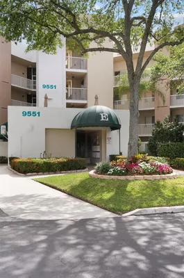 Property Slideshow image 2 of 26 | 9551 weldon cir apt 404, Fort Lauderdale, FL, 33321