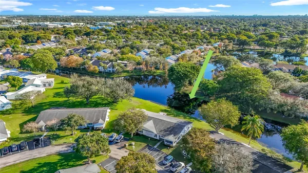 Property Slideshow image 3 of 70 | 1152 nw 83rd ave # 1152, Plantation, FL, 33322