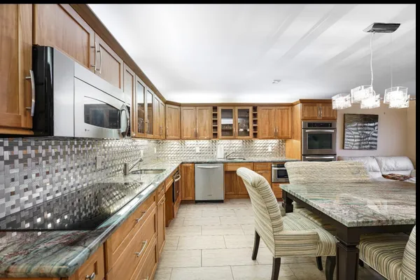 Property Slideshow image 3 of 60 | 1011 swansea a # 1011, Deerfield Beach, FL, 33442