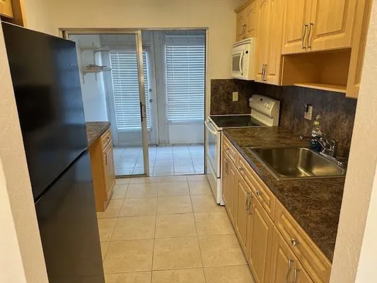 Property Slideshow image 3 of 19 | 7705 nw 5th ct 104, Margate, FL, 33063