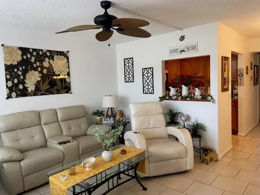 Property Slideshow image 2 of 9 | 3023 harwood c # 3023, Deerfield Beach, FL, 33442