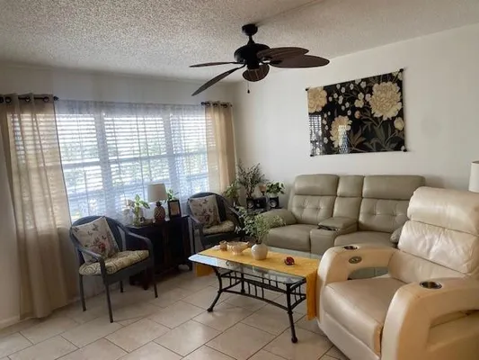 Property Slideshow image 3 of 9 | 3023 harwood c # 3023, Deerfield Beach, FL, 33442