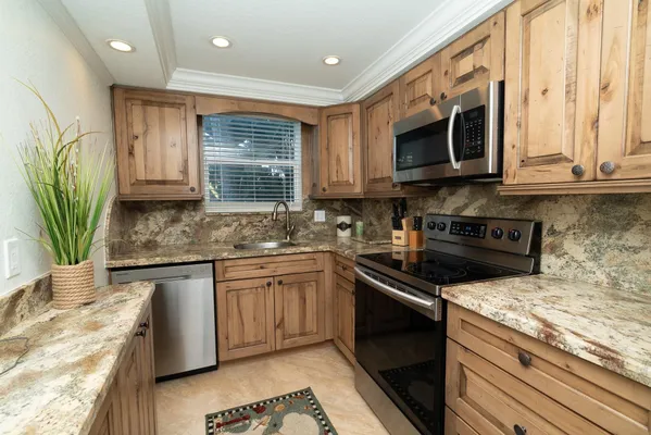 Property Slideshow image 3 of 25 | 2731 ne 14th street cswy 118, Pompano Beach, FL, 33062