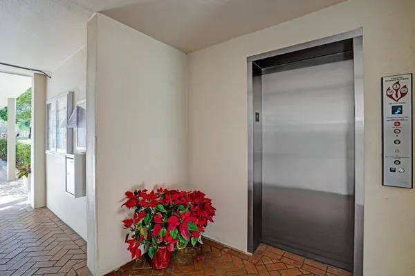 Property Slideshow image 3 of 29 | 4301 martinique cir e4, Coconut Creek, FL, 33066