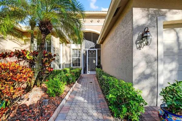 Property Slideshow image 2 of 33 | 7615 tarpon cove cir, Lake Worth, FL, 33467
