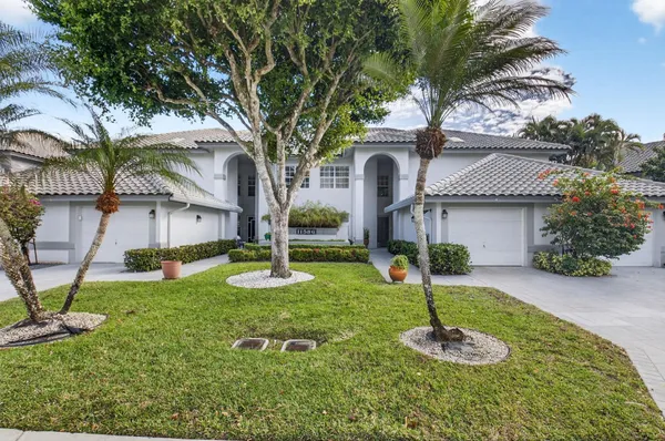 Property Slideshow image 2 of 25 | 11586 briarwood cir apt 4, Boynton Beach, FL, 33437