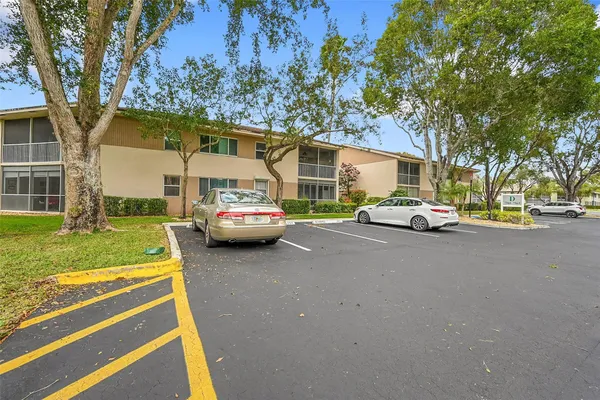 Property Slideshow image 3 of 36 | 7553 trent dr # 211, Tamarac, FL, 33321