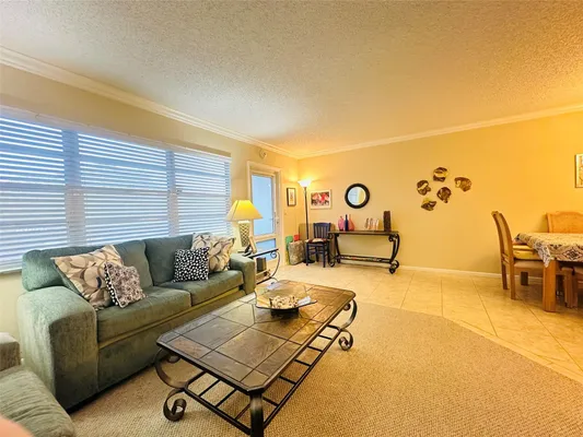 Property Slideshow image 3 of 55 | 2007 islewood d # 2007, Deerfield Beach, FL, 33442