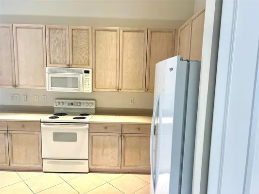 Property Slideshow image 2 of 94 | 10060 armani dr, Boynton Beach, FL, 33437