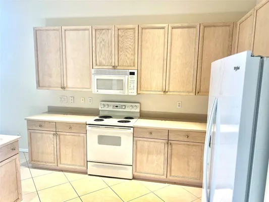 Property Slideshow image 3 of 94 | 10060 armani dr, Boynton Beach, FL, 33437