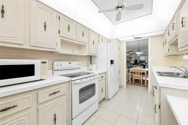 Property Slideshow image 3 of 31 | 2460 sw 22nd ave apt 810, Delray Beach, FL, 33445