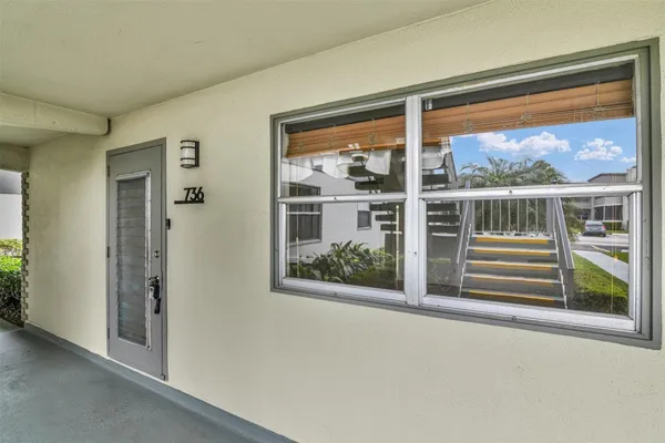 Property Slideshow image 2 of 41 | 736 flanders p # 736, Delray Beach, FL, 33484