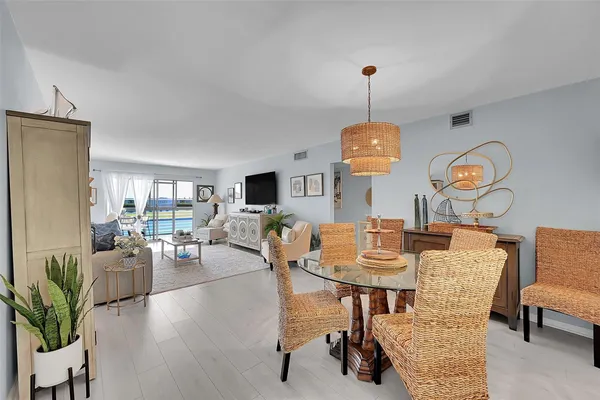 Property Slideshow image 3 of 57 | 3204 portofino pt n4, Coconut Creek, FL, 33066