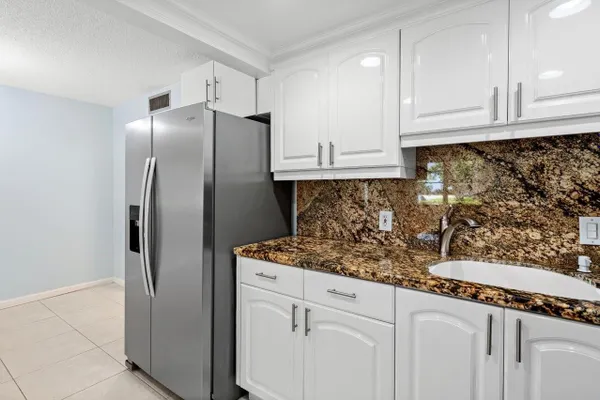 Property Slideshow image 2 of 62 | 1084 harwood f 1084, Deerfield Beach, FL, 33442