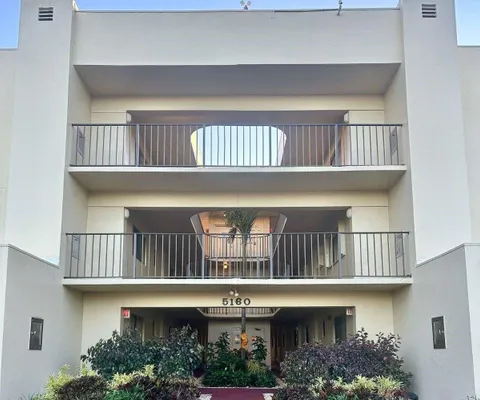 Property Slideshow image 2 of 21 | 5160 las verdes cir apt 103, Delray Beach, FL, 33484