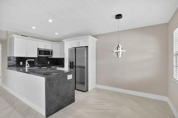 Property Slideshow image 3 of 69 | 186 upminster i 186, Deerfield Beach, FL, 33442