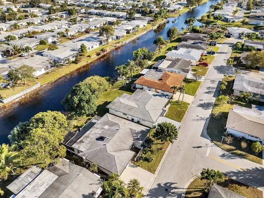 Property Slideshow image 2 of 38 | 1705 nw 69th ter, Margate, FL, 33063