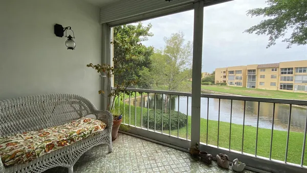 Property Slideshow image 3 of 29 | 6051 nw 61st ave 211, Tamarac, FL, 33319