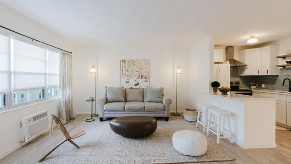 Property Slideshow image 3 of 20 | 272 preston way 272, Boca Raton, FL, 33434