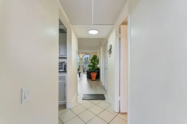 Property Slideshow image 2 of 17 | 9400 lime bay blvd 214, Tamarac, FL, 33321