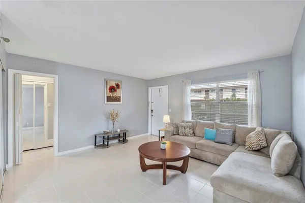 Property Slideshow image 3 of 26 | 7500 nw 5th ct 104, Margate, FL, 33063