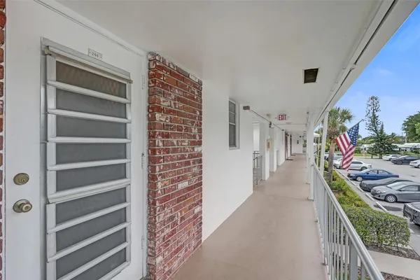 Property Slideshow image 2 of 31 | 2475 w golf blvd 244, Pompano Beach, FL, 33064