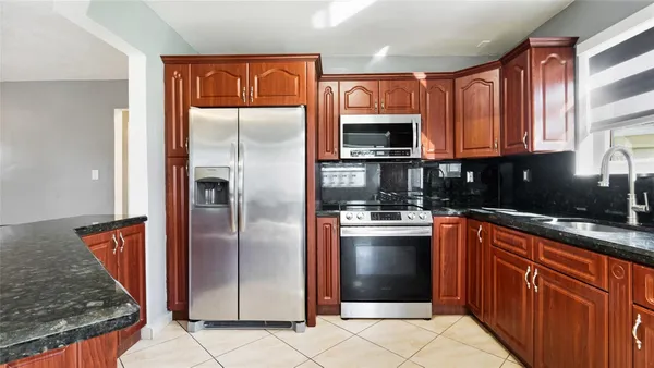 Property Slideshow image 2 of 44 | 3140 sheridan ln 164, Hollywood, FL, 33021
