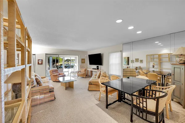 Property Slideshow image 2 of 29 | 724 nantucket cir a, Lake Worth, FL, 33467