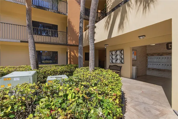 Property Slideshow image 2 of 48 | 7544 ashmont cir 202, Fort Lauderdale, FL, 33321