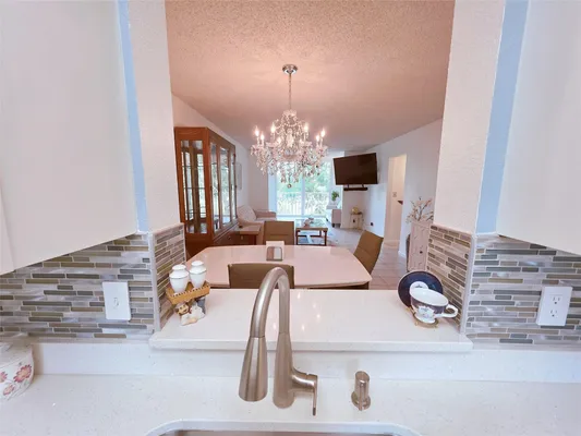 Property Slideshow image 2 of 22 | 7145 huntington ln 208, Delray Beach, FL, 33446