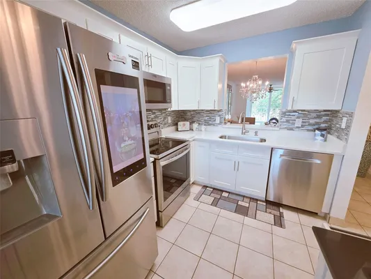Property Slideshow image 3 of 22 | 7145 huntington ln 208, Delray Beach, FL, 33446