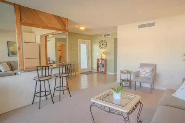 Property Slideshow image 3 of 27 | 2731 ne 14th street cswy 138, Pompano Beach, FL, 33062