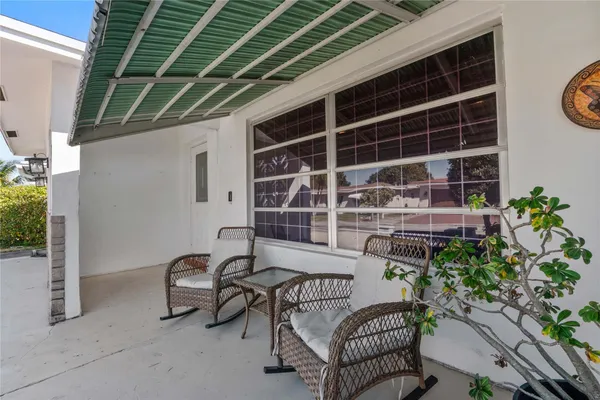 Property Slideshow image 2 of 31 | 1130 nw 72nd ter, Margate, FL, 33063