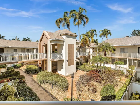 Property Slideshow image 2 of 33 | 7663 trent dr 216, Tamarac, FL, 33321