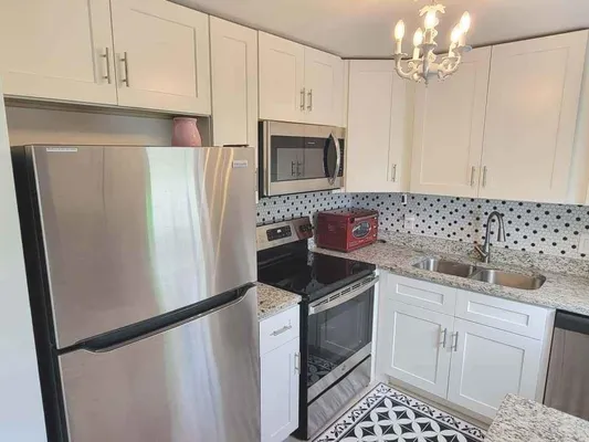 Property Slideshow image 2 of 44 | 172 lyndhurst l 172, Deerfield Beach, FL, 33442