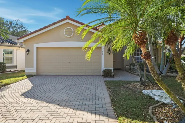 Property Slideshow image 2 of 26 | 11820 castellon ct, Boynton Beach, FL, 33437