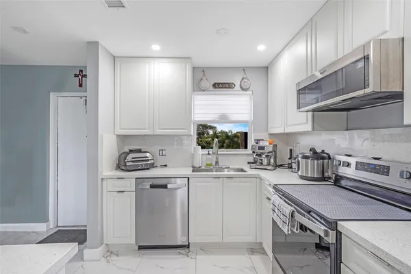 Property Slideshow image 2 of 26 | 6650 royal palm blvd 306c, Margate, FL, 33063