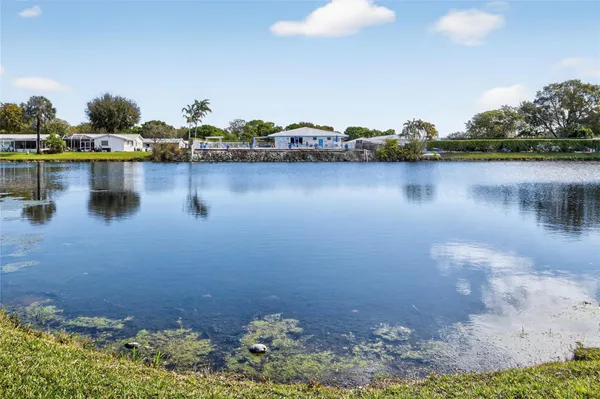 Property Slideshow image 3 of 38 | 8950 nw 13th st, Plantation, FL, 33322