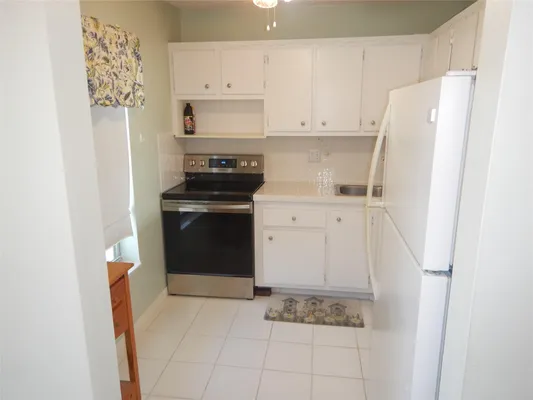 Property Slideshow image 2 of 8 | 6050 nw 64th ave 308, Fort Lauderdale, FL, 33319