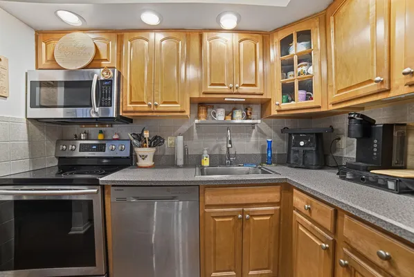 Property Slideshow image 3 of 35 | 9754 n belfort cir # 9754, Tamarac, FL, 33321