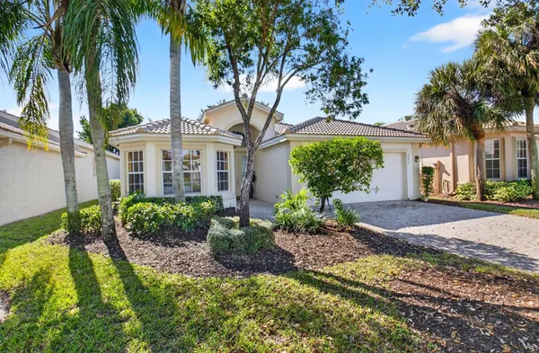 Property Slideshow image 2 of 38 | 9870 casa mar dr, Lake Worth, FL, 33467